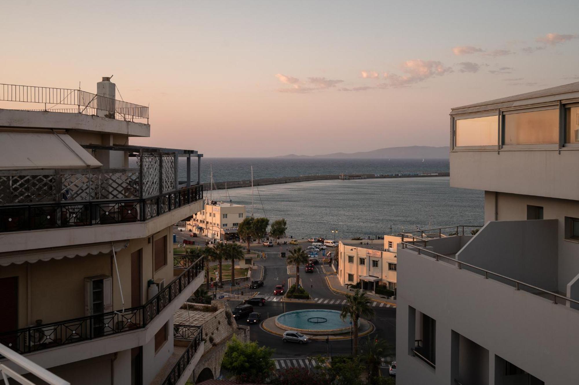 L' Horizon Luxury Living By 8Essentially Heraklion Exterior foto